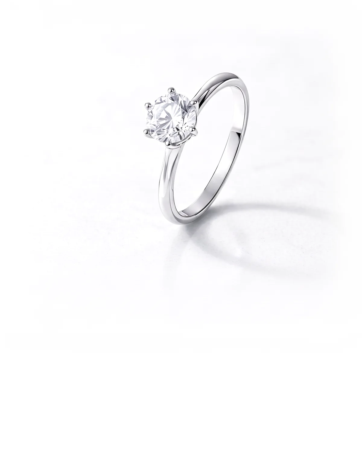 Solitaire Ring in 925 sterling silver, studio photograph